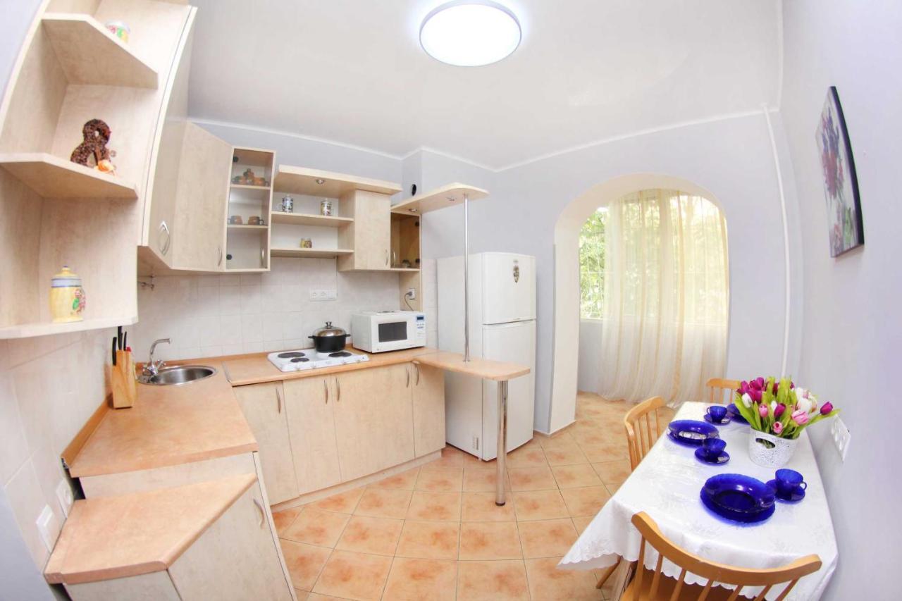 Comfortable Apartment, Samal 2 Almatı Dış mekan fotoğraf